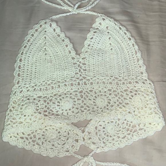 Crochet bralette/crop top - Picture 1 of 3